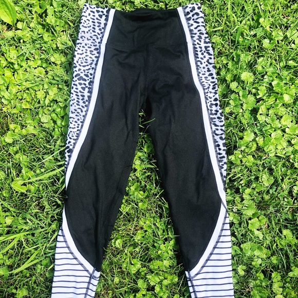 Betsey Johnson Pants - 🦄 NWT Betsey Johnson 🎀 Workout Tights